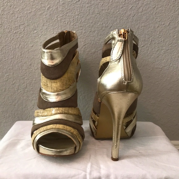 Steve Madden gold strappy heels - Picture 4 of 4